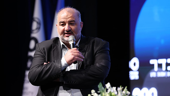 ד"ר מנצור עבאס
